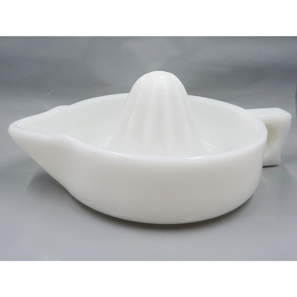 Sunkist Milk Glass Citrus Orange Grapefruit Reamer Juicer Made in USA - Picture 2 of 10